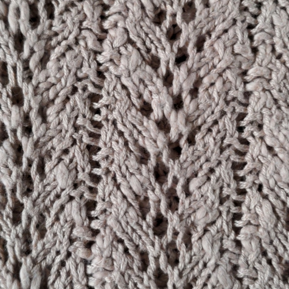 Tan sweater - Picture 3 of 7